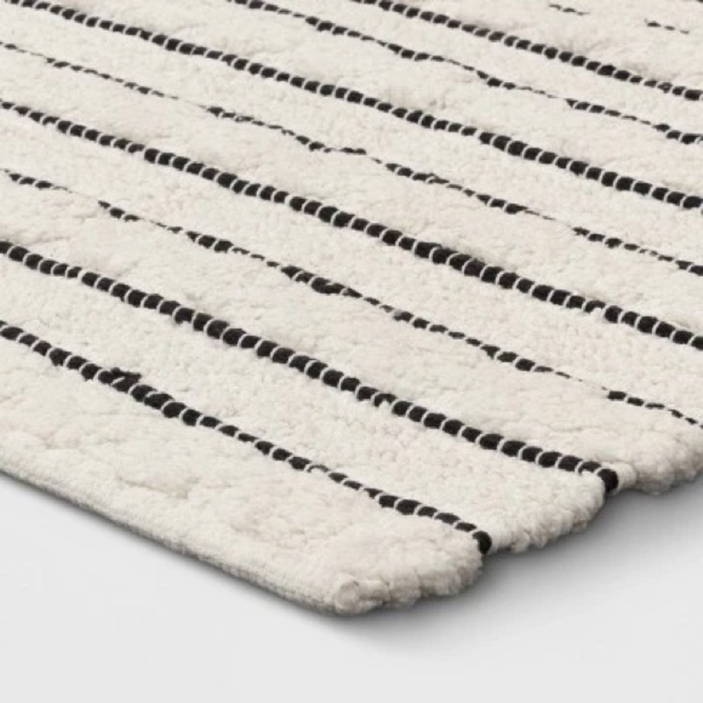 Opalhouse bath mat EUC